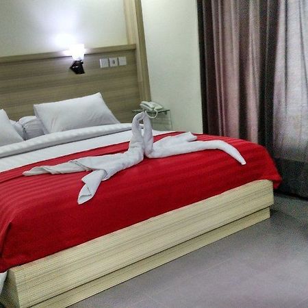 Maxi Hotel Kedonganan Jimbaran  Luaran gambar