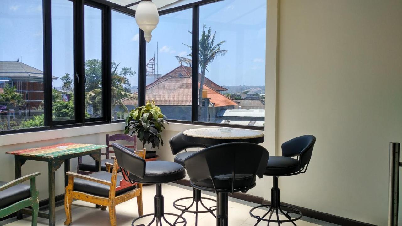 Maxi Hotel Kedonganan Jimbaran  Luaran gambar